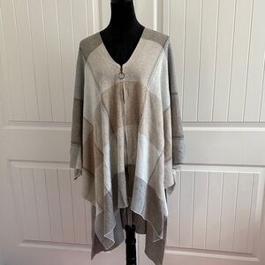 Joseph A Beige and Gray Women's Poncho sweater